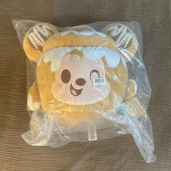 Mickey Mouse Cinnamon Bun Disney Munchlings Scented Plush 14 1/2'' (NWT) - Picture 3 of 5